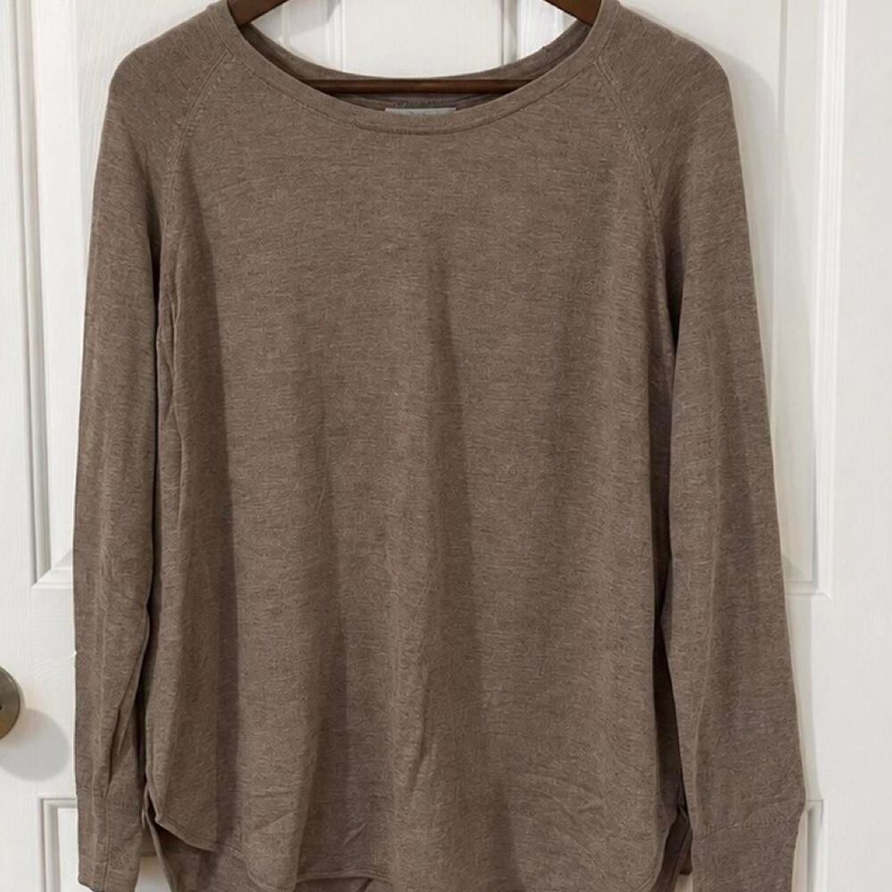 Joan-Vass Women's Lightweight Taupe Sweater - Size M